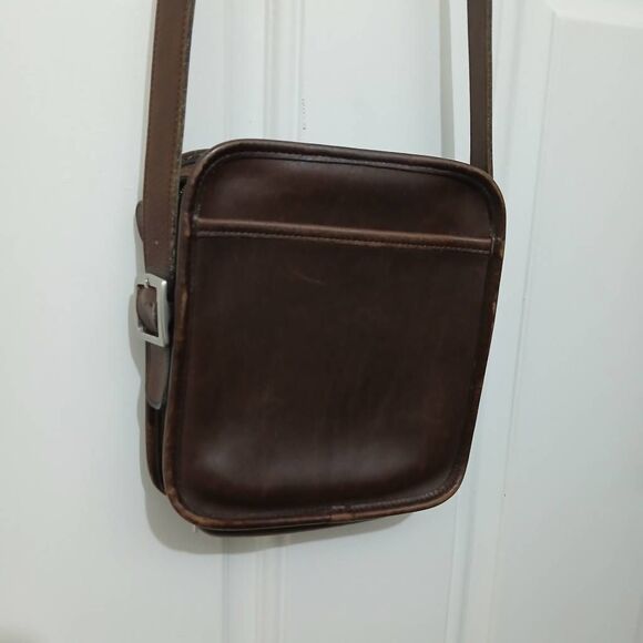 Vintage womens or mens camera crossbody Handbag dark chocolate brown leather - Picture 3 of 7